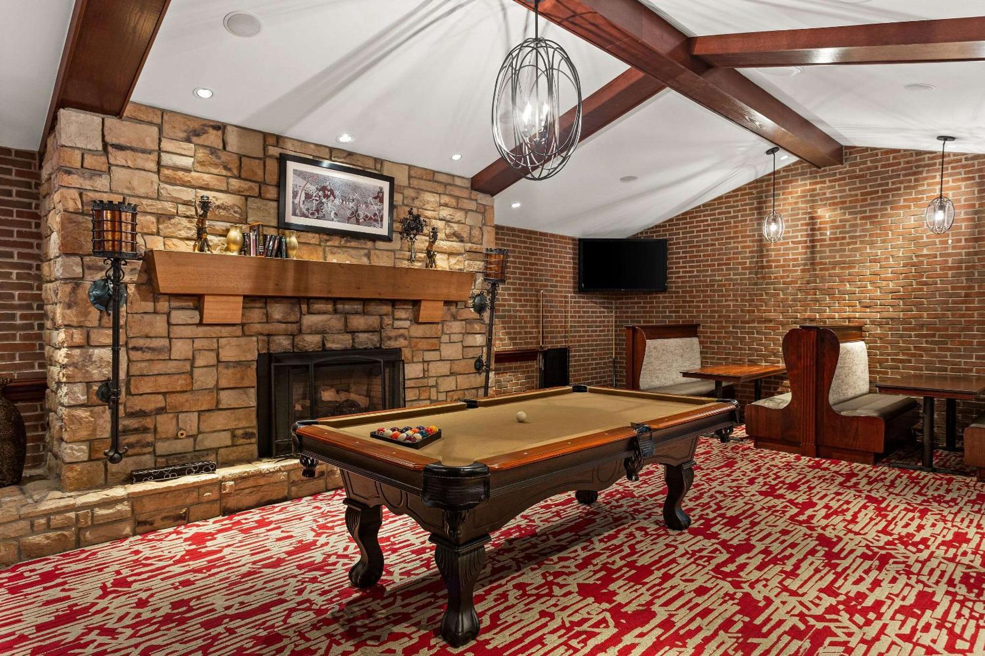 The Clover Hotel, Ascend Hotel Collection South Bend Exteriér fotografie